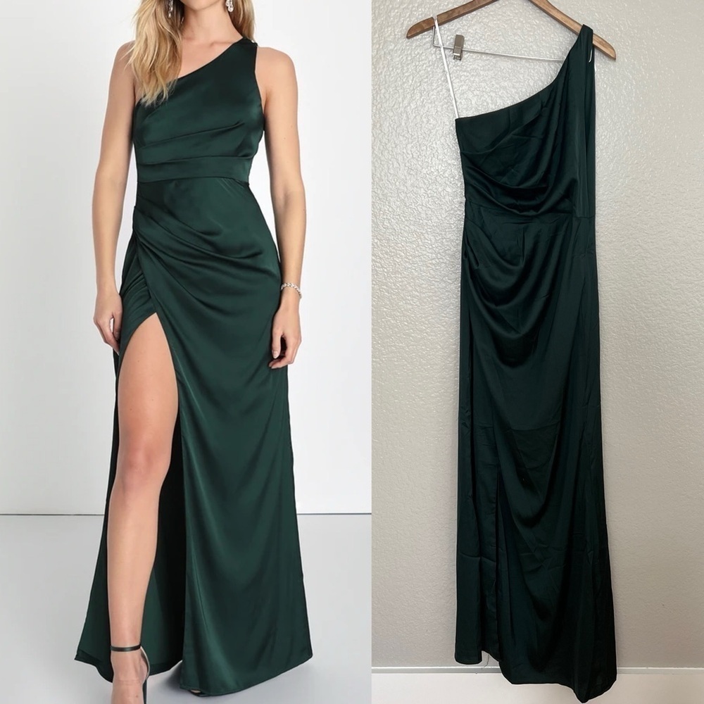NWOT Dreaming of Elegance Emerald Satin One-Shoulder Maxi Dress
